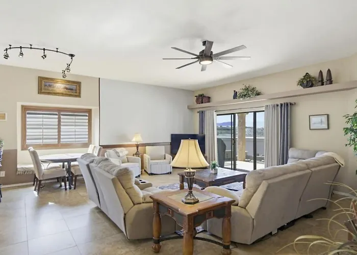 Palmas - Pool, Comfort, Parking, Projectortv